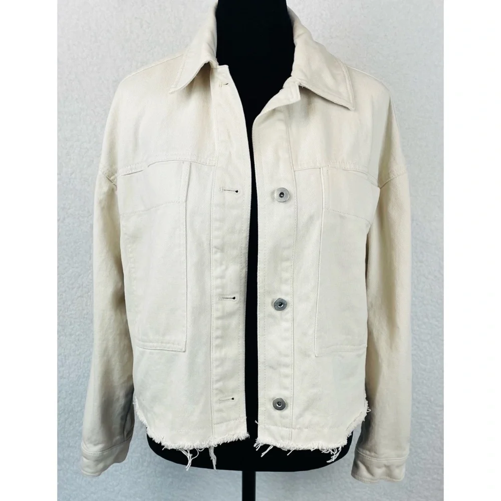 ZARA • Cream Cropped Frayed Hem Denim Jacket, XS - Picture 8 of 16